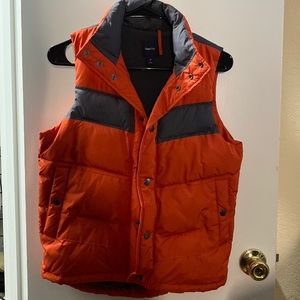 Gap Puffer Vest